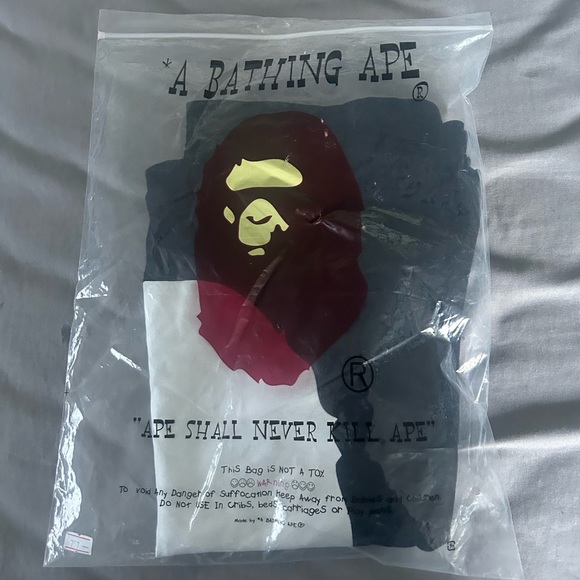 2022
BAPE Bicolor Big Ape Head Tee
'Black' - Picture 5 of 7